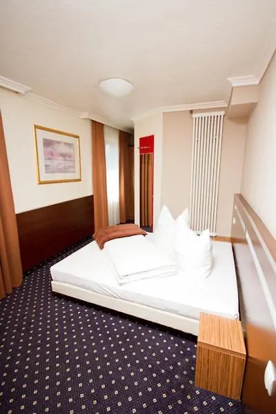 Hotel Tourist فرانكفورت ألمانيا