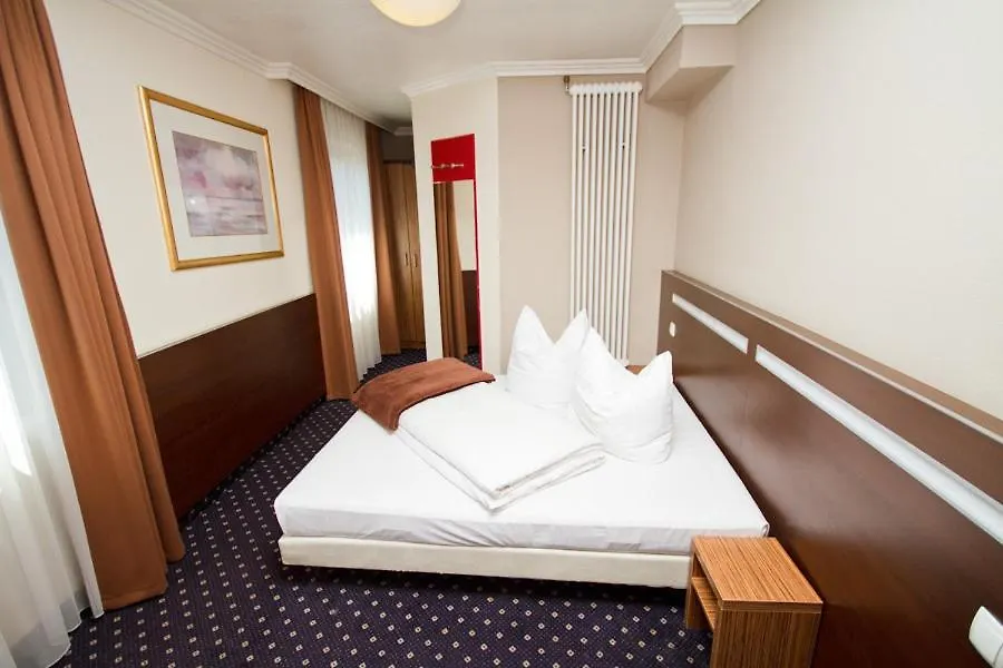 Hotel Tourist فرانكفورت