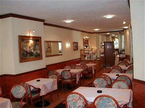 Hotel Tourist فرانكفورت