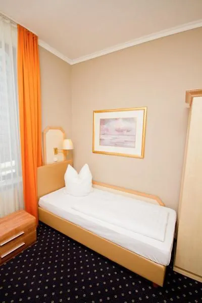***  Hotel Tourist فرانكفورت ألمانيا