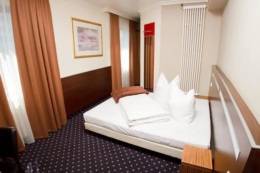Hotel Tourist فرانكفورت