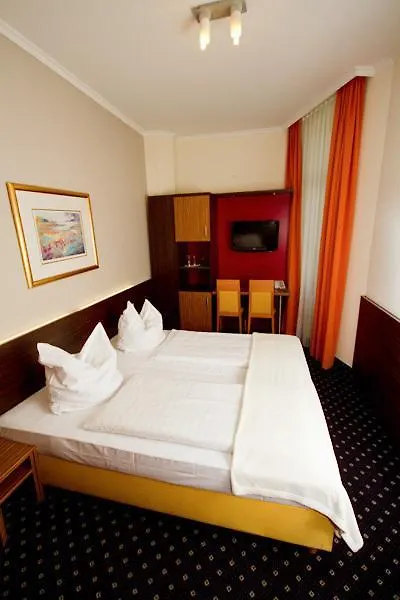 Hotel Tourist فرانكفورت